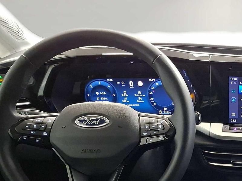 Begagnad Ford Tourneo Titanium 122 HK (89 kW) 2025 Other Van