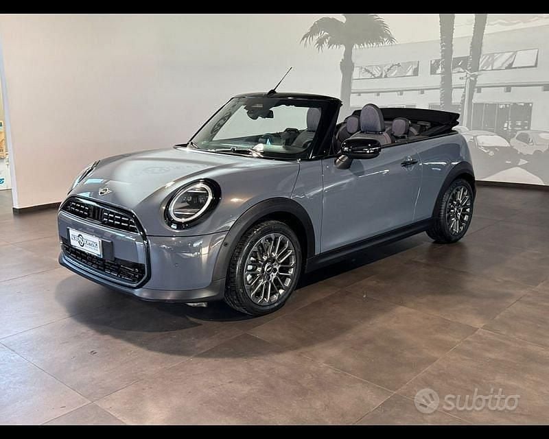 Usata Mini Cooper Cabriolet Classic 163 CV (119 kW) 2025 Marrone Cabrio
