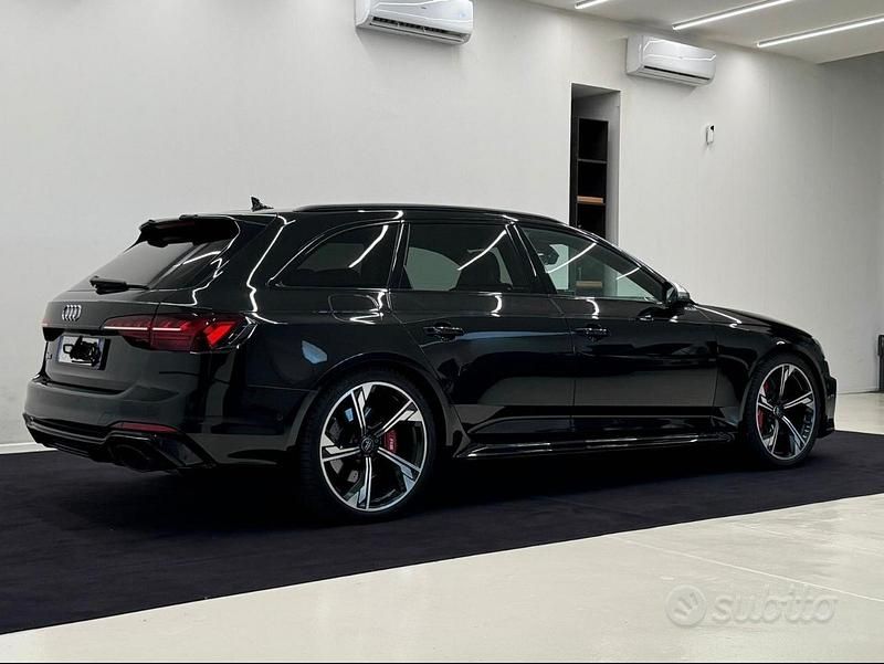Usata Audi RS4 450 CV (330 kW) 2020 Nero Station wagon