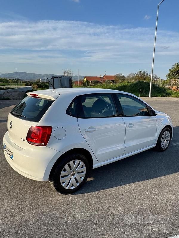 Usata VW Polo Trendline 75 CV (55 kW) 2012 Bianco Utilitaria