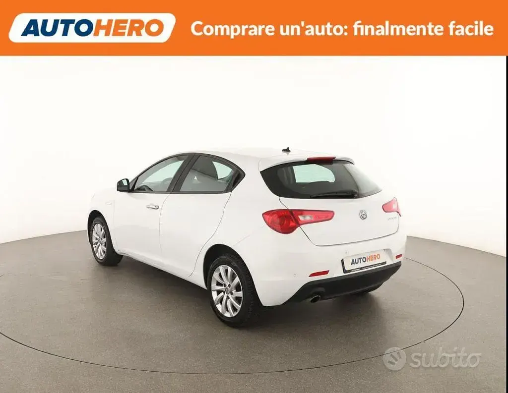 Usata Alfa Romeo Giulietta 120 CV (88 kW) 2019 Bianco Utilitaria