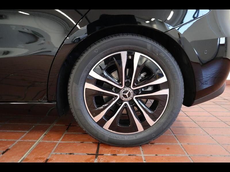 Nuova Mercedes B180 Advanced 116 CV (85 kW) 2026 Nero Monovolume