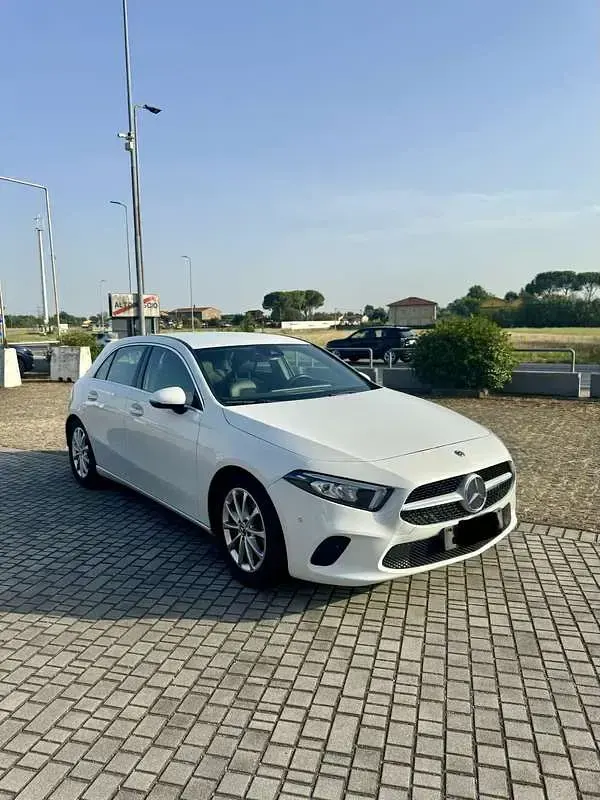 Usata Mercedes 180 136 CV (100 kW) 2020 Bianco Berlina
