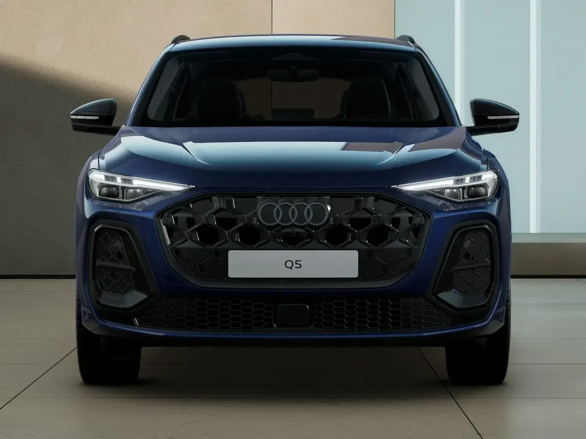 Nuova Audi Q5 Comfort 204 CV (150 kW) 2026 Blu navarra metallizzato SUV