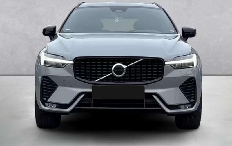Usado Volvo XC60 Plus 197 HP (144 kW) 2023 Cinzento SUV