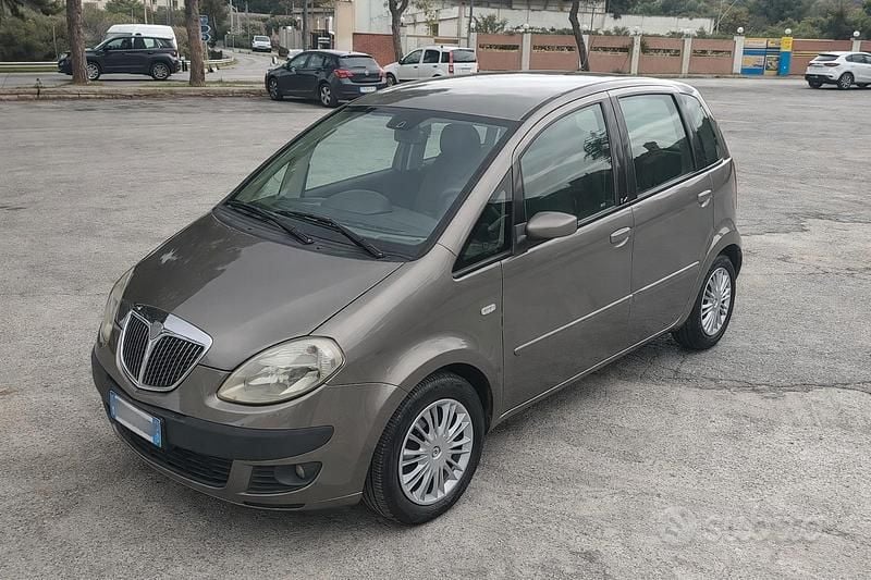 Usata Lancia Musa 2005 Marrone Monovolume