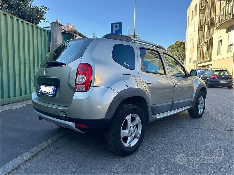 Usata Dacia Duster Lauréate 110 CV (80 kW) 2011 Marrone SUV