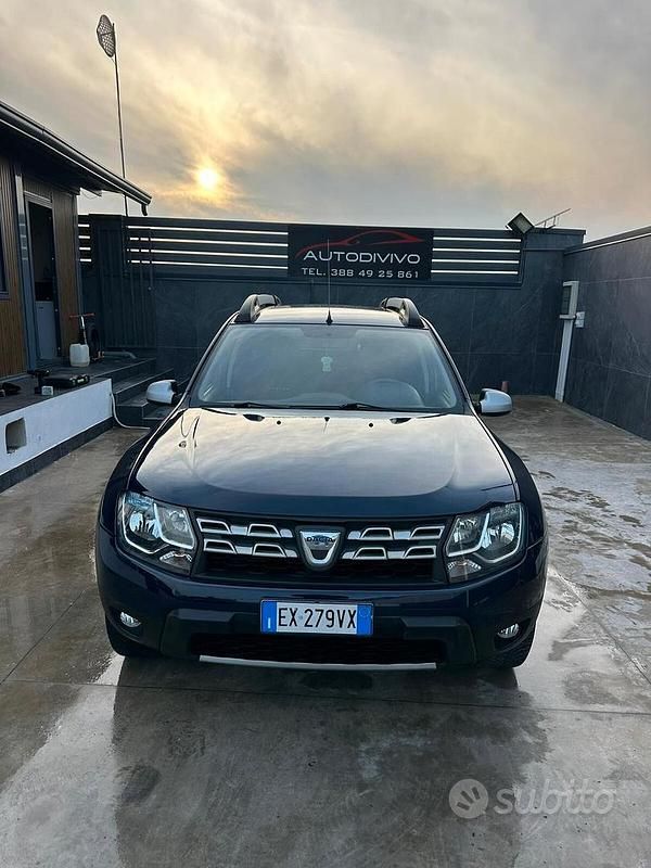 Usata Dacia Duster Lauréate 110 CV (80 kW) 2014 Blu Station wagon
