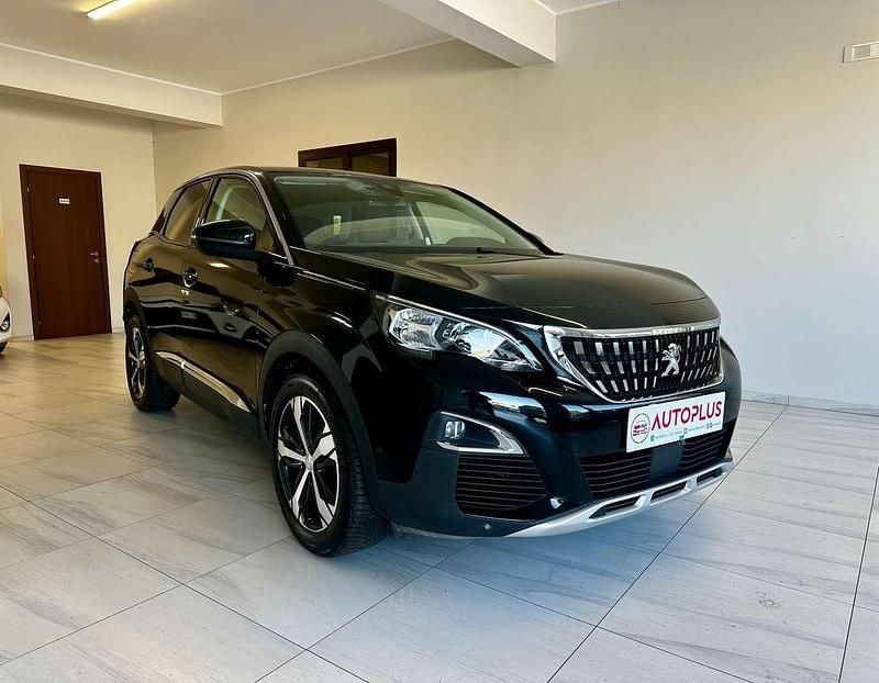 Usata Peugeot 3008 Allure 131 CV (96 kW) 2019 Nero SUV