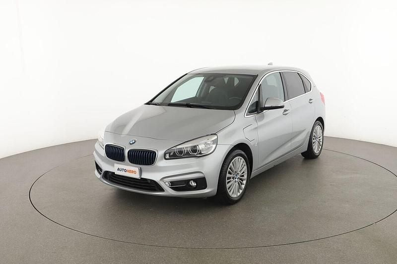 Begagnad BMW 225 Active Tourer Luxury Line 224 HK (164 kW) 2017 Minibuss