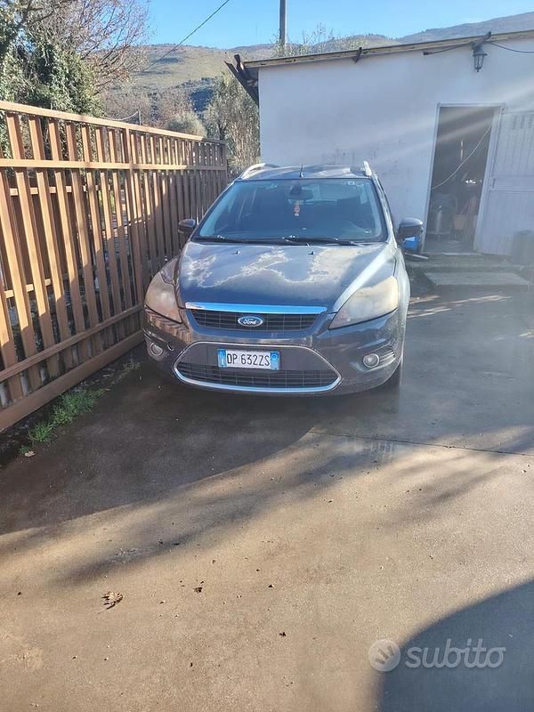 Usata Ford Focus 90 CV (66 kW) 2008 Grigio Berlina