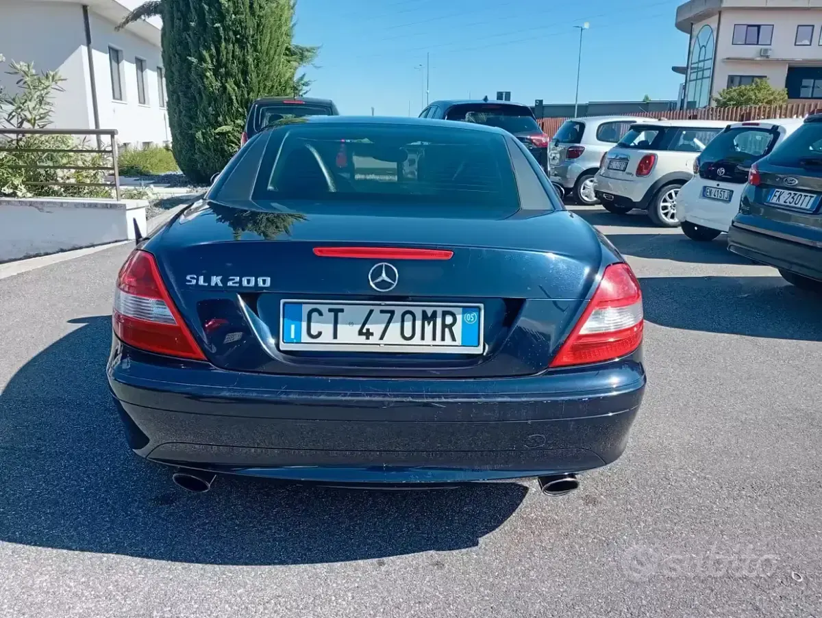 Usata Mercedes SLK200 163 CV (119 kW) 2005 Blu Cabrio