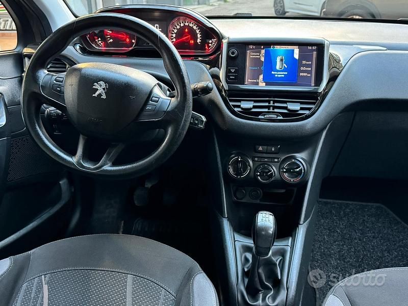 Usata Peugeot 208 68 CV (50 kW) 2012 Marrone Utilitaria