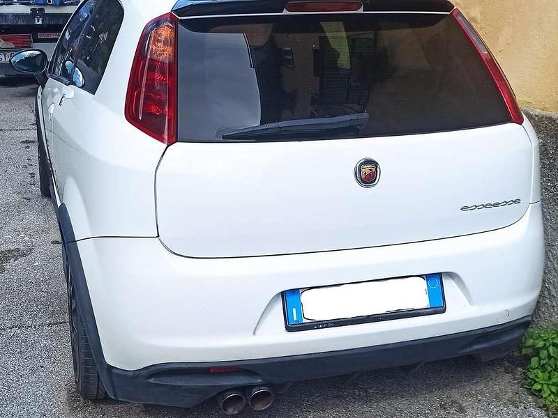 Usata Abarth Grande Punto Esseesse 180 CV (132 kW) 2009 Bianco Utilitaria
