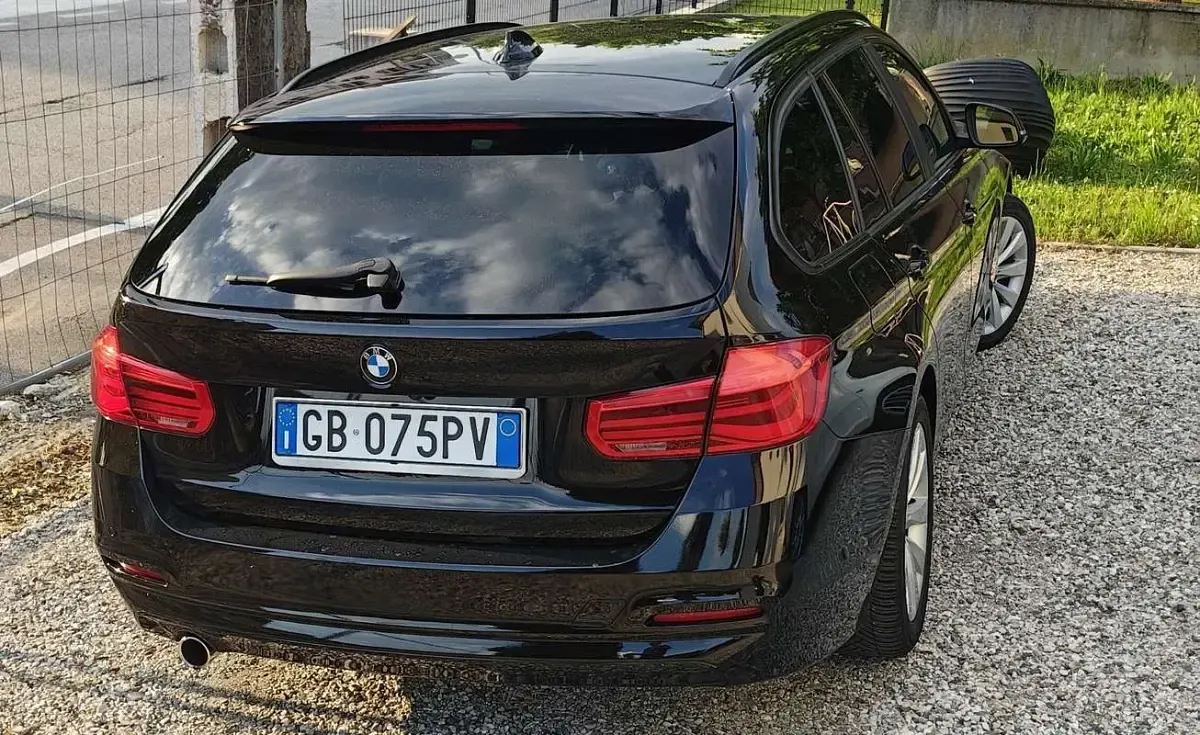 Usata BMW 318 Sport Line 150 CV (110 kW) 2017 Station wagon
