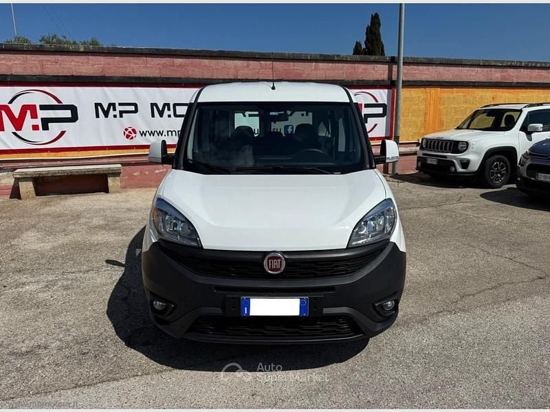 Usata Fiat Doblò 95 CV (69 kW) 2018 Bianco Monovolume