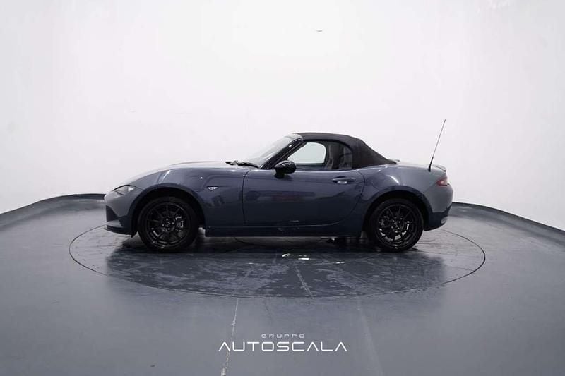 Usata Mazda MX5 132 CV (97 kW) 2021 Polymetal grey Cabrio