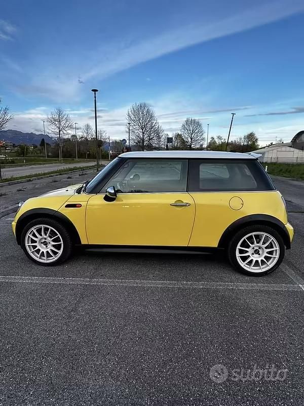 Usata Mini One D 88 CV (64 kW) 2005 Giallo Utilitaria