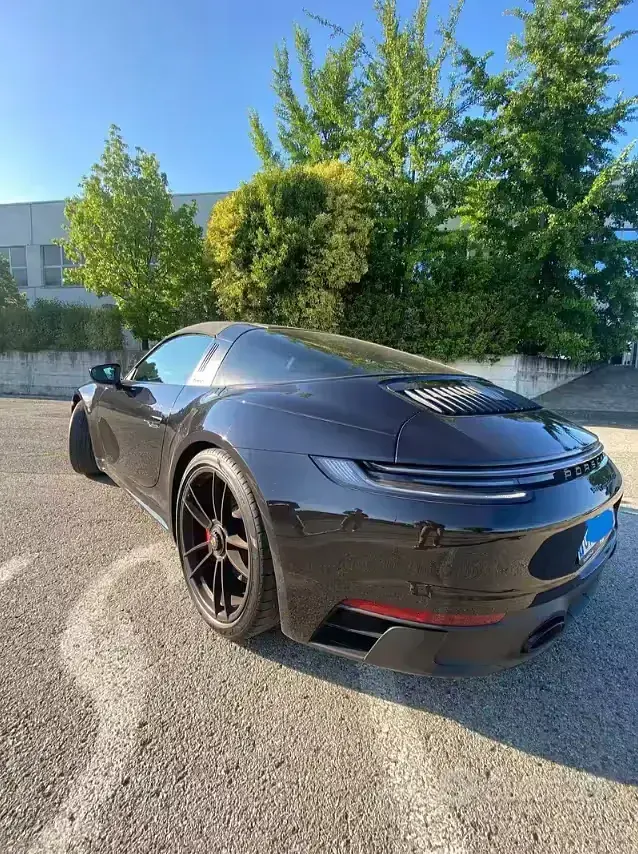 Usata Porsche 911 Carrera 4 GTS Targa 480 CV (353 kW) 2023 Nero Cabrio