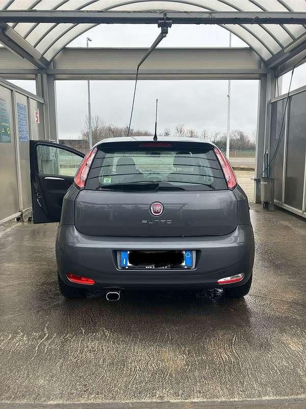 Usata Fiat Punto Evo Dynamic 86 CV (63 kW) 2014 Utilitaria