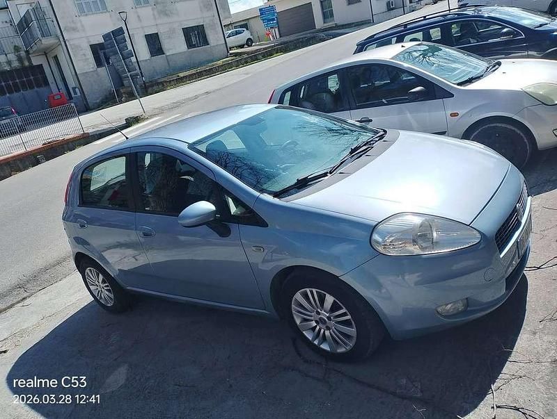 Usata Fiat Grande Punto 90 CV (66 kW) 2006 Utilitaria