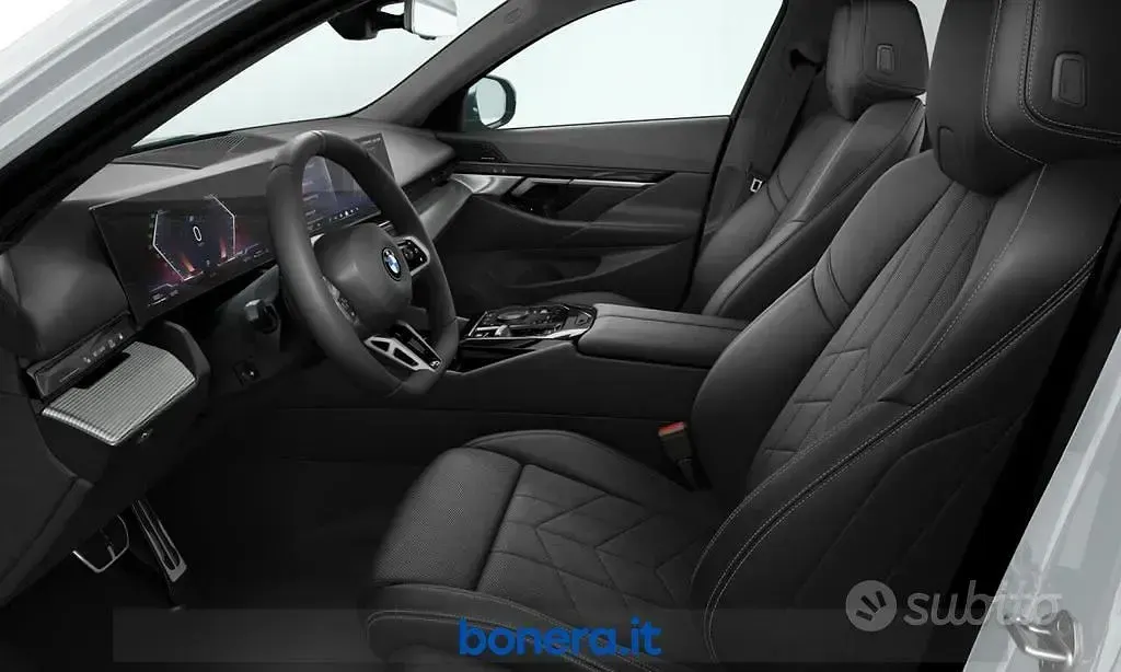 Nuova BMW 520 M Sport 197 CV (144 kW) 2026 Brooklyn grey metallic Station wagon