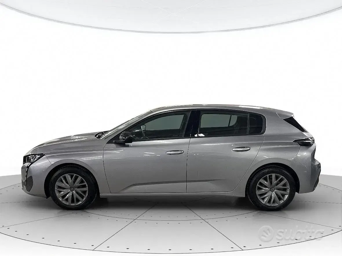 Usata Peugeot 308 Active 110 CV (80 kW) 2023 Grigio Berlina