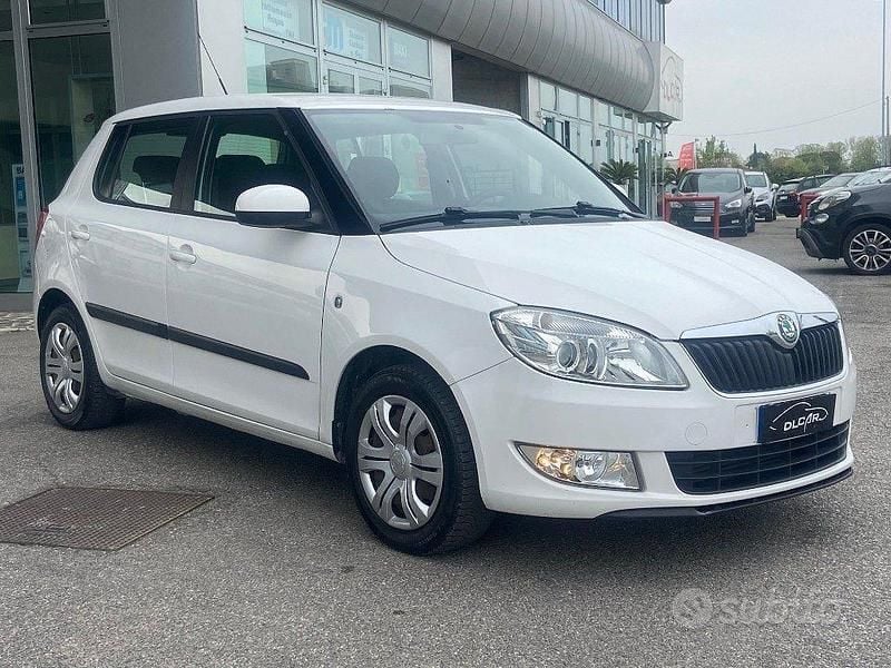 Usata Skoda Fabia 75 CV (55 kW) 2011 Bianco Berlina