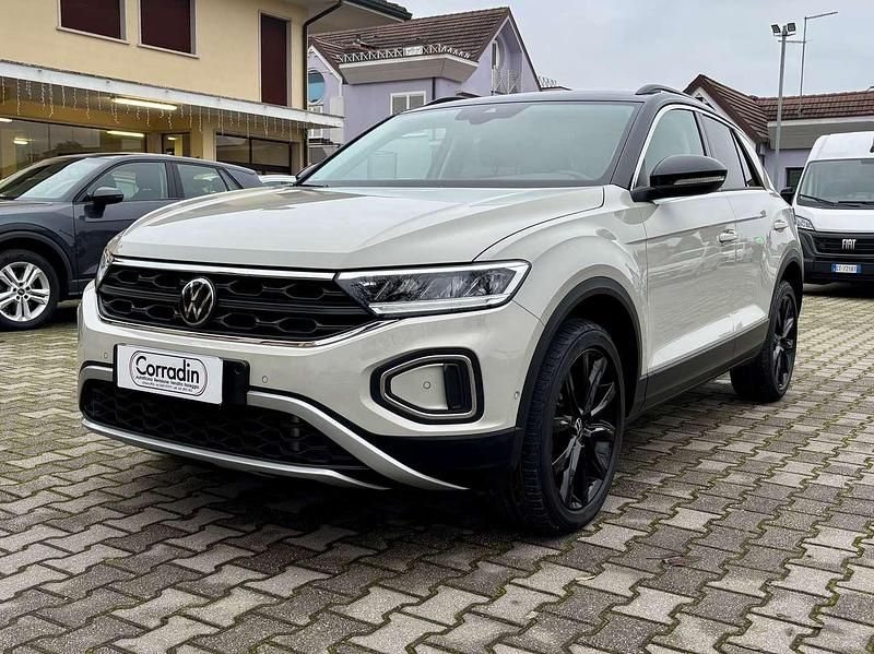 Usata VW T-Roc Sport 150 CV (110 kW) 2024 Ascot gray SUV