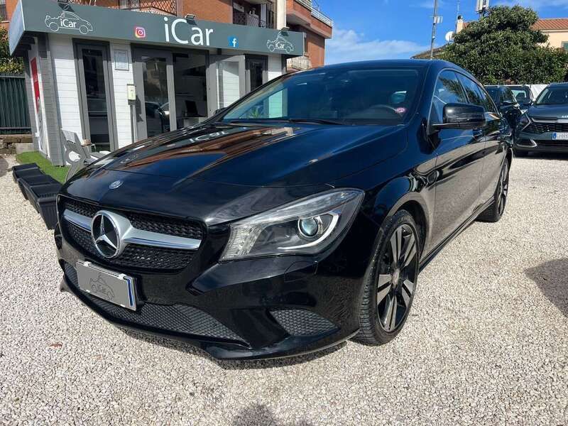 Usata Mercedes CLA220 Shooting Brake 177 CV (130 kW) 2015 Nero Station wagon