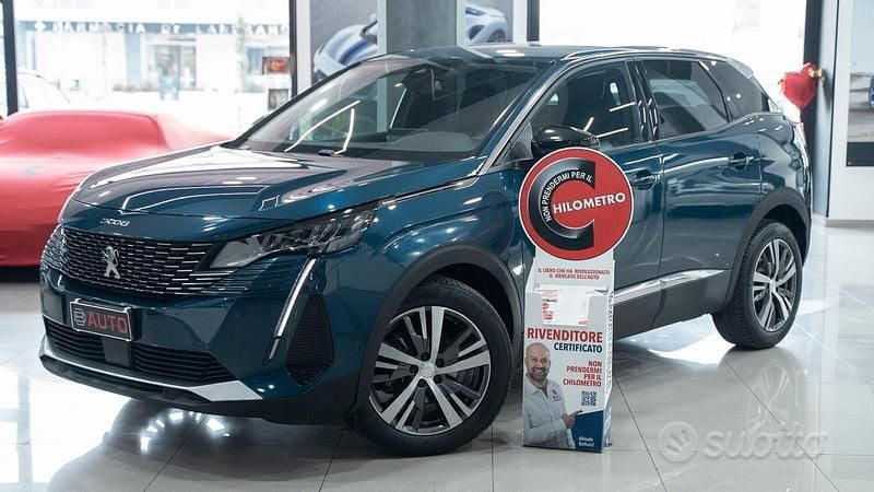Usata Peugeot 3008 Allure 131 CV (96 kW) 2022 Blu SUV