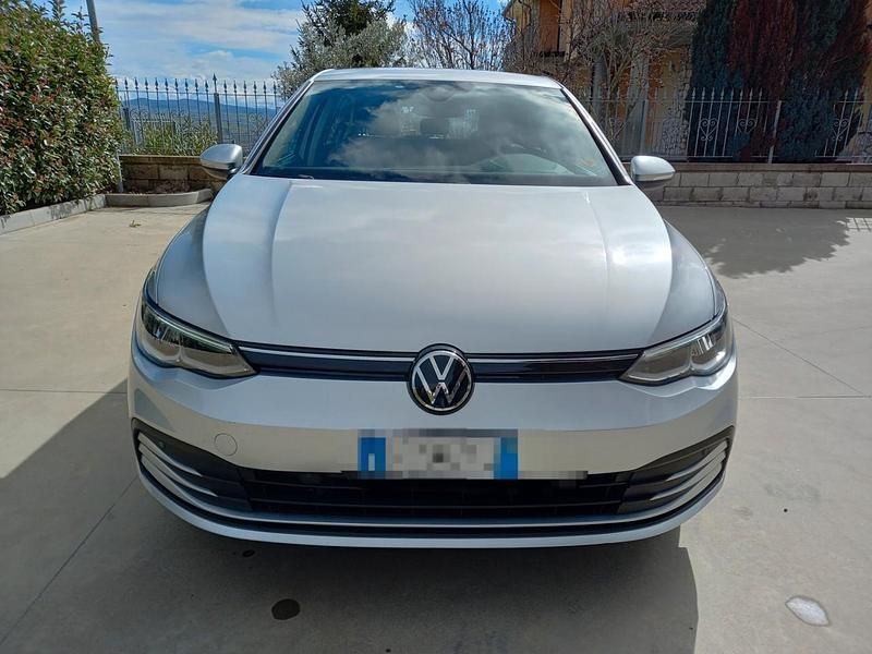 Usata VW Golf VIII Style 115 CV (84 kW) 2021 Argento Berlina