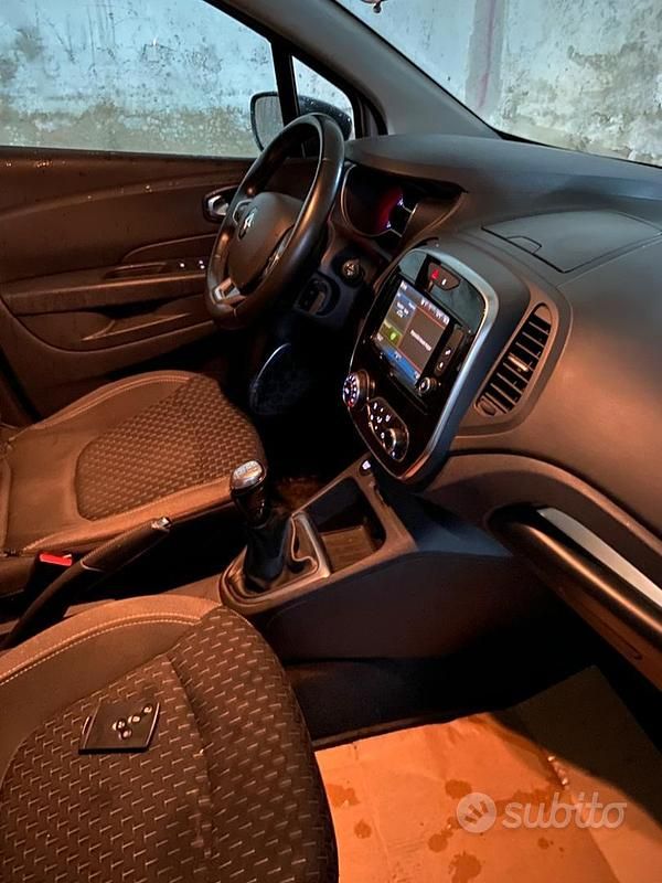 Usata Renault Captur 90 CV (66 kW) 2018 Bianco SUV