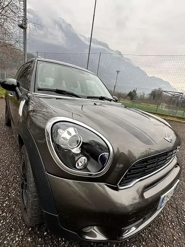Usata Mini Cooper SD Countryman 143 CV (105 kW) 2014 Grigio SUV