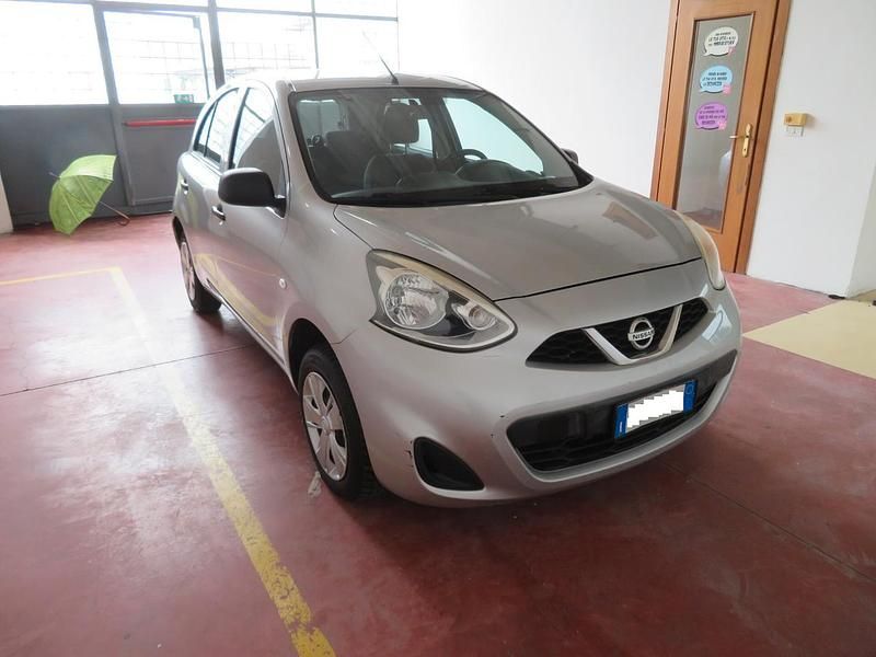 Usata Nissan Micra Acenta 80 CV (58 kW) 2014 Grigio Berlina
