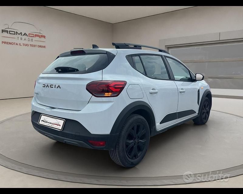 Usata Dacia Sandero Extreme 101 CV (74 kW) 2024 Bianco SUV