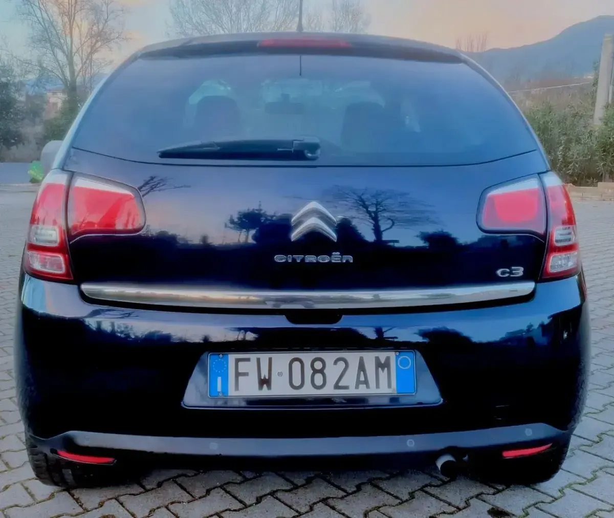 Usata Citroën C3 Exclusive 91 CV (66 kW) 2015 Blu Berlina