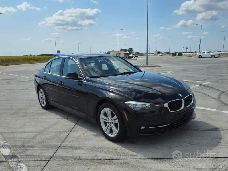 Usata 2017 BMW 330 Tre volumi | 20.000 € - Immagine 1/4