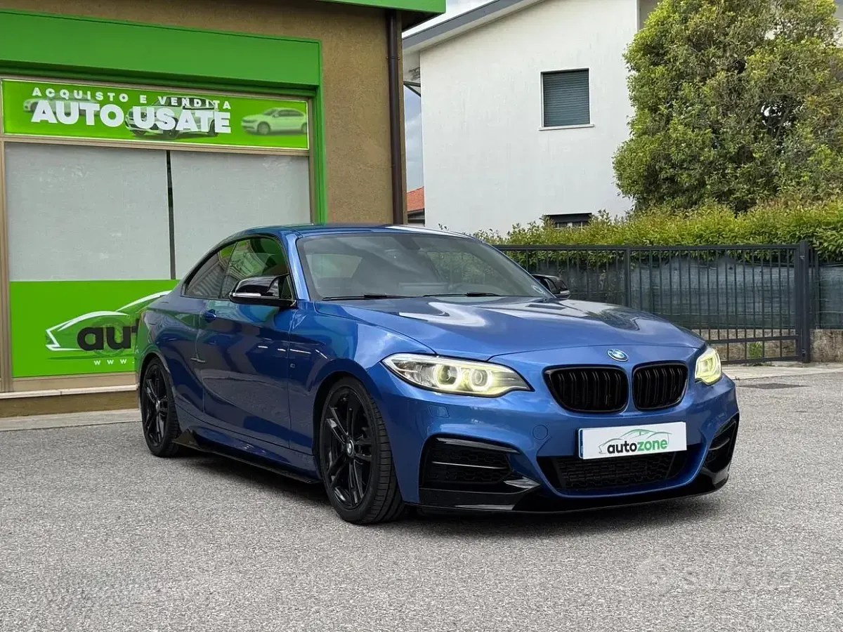 Usata BMW M235 Efficient Dynamics 326 CV (239 kW) 2015 Blu Coupé