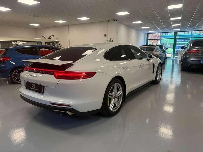Usata Porsche Panamera 330 CV (242 kW) 2019 Bianco Berlina