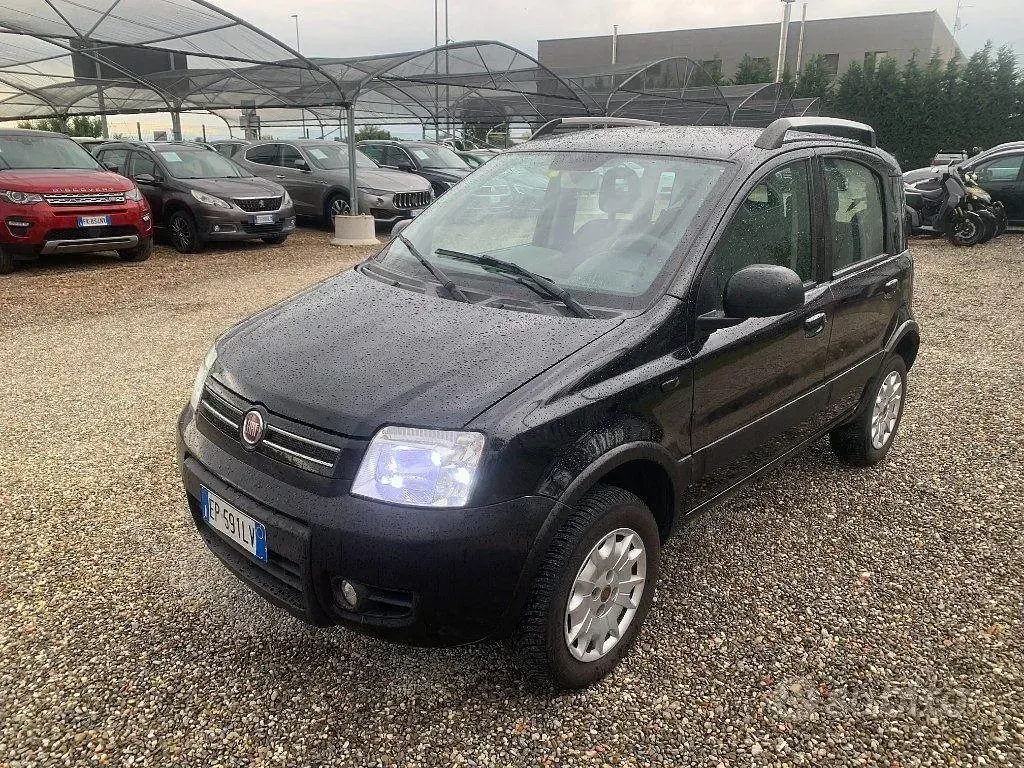 Usata Fiat Panda 4x4 Climbing 75 CV (55 kW) 2012 Utilitaria