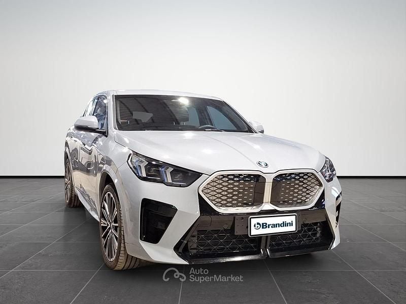 Usata BMW iX2 150 kW (204 CV) 2025 Gray SUV