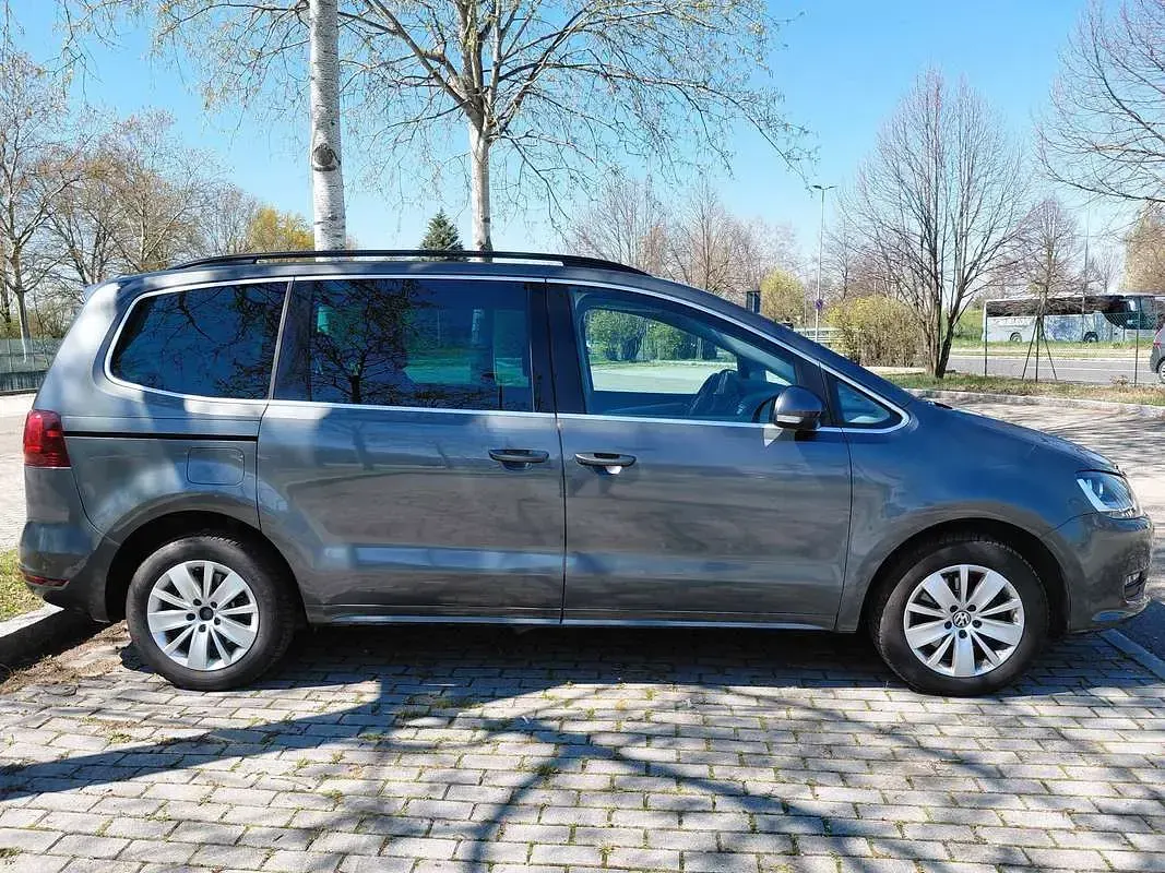 Usata VW Sharan Business 150 CV (110 kW) 2018 Grigio Monovolume