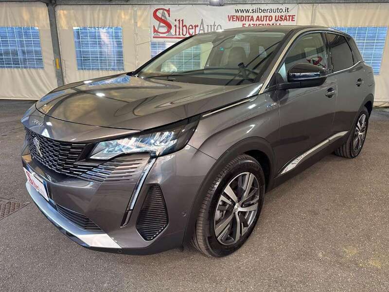 Grigio / metallizzato Usata 2022 Peugeot 3008 Allure SUV | 25.950 € (Molto cara) - Immagine 1/4