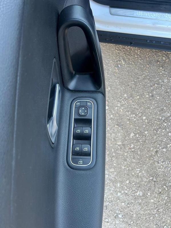 Occasion Mercedes A160 Business 109 ch (80 kW) 2019 Blanc Berline