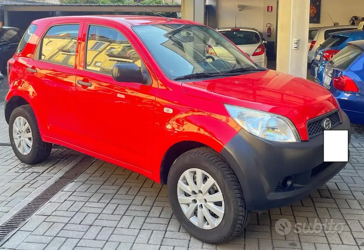 Usata Daihatsu Terios 86 CV (63 kW) 2006 Rosso SUV