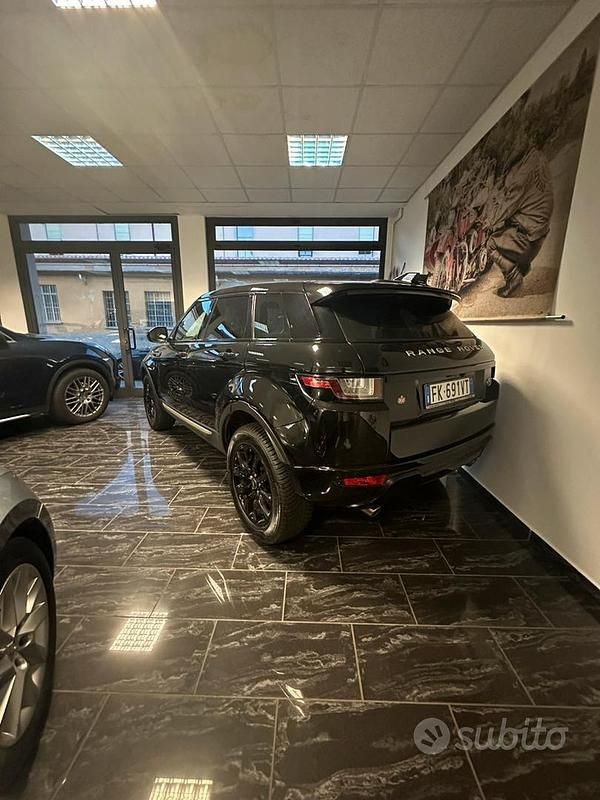 Usata Land Rover Range Rover evoque 150 CV (110 kW) 2017 Nero SUV