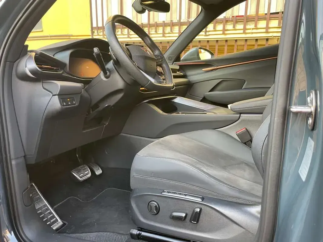 Usata Cupra Terramar 150 CV (110 kW) 2025 Blu/azzurro SUV