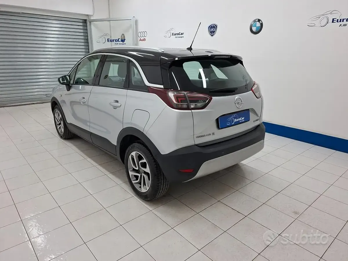 Usata Opel Crossland X Innovation 102 CV (75 kW) 2019 Grigio SUV