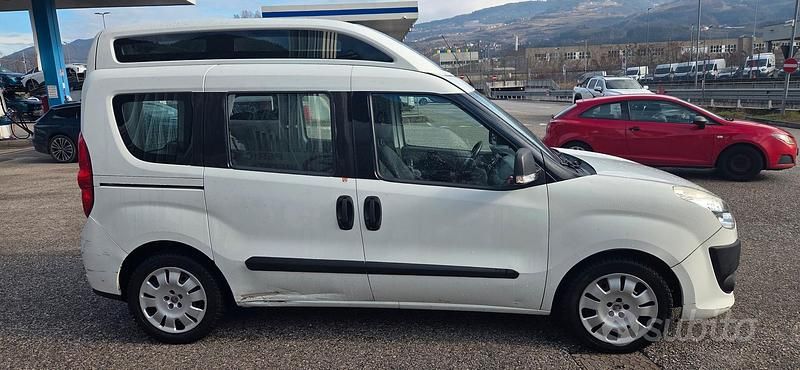 Usata Fiat Doblò 2011 Bianco Monovolume
